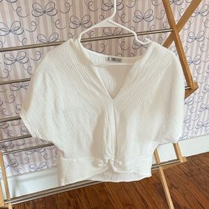 Zara White Textured V-Neck Blouse